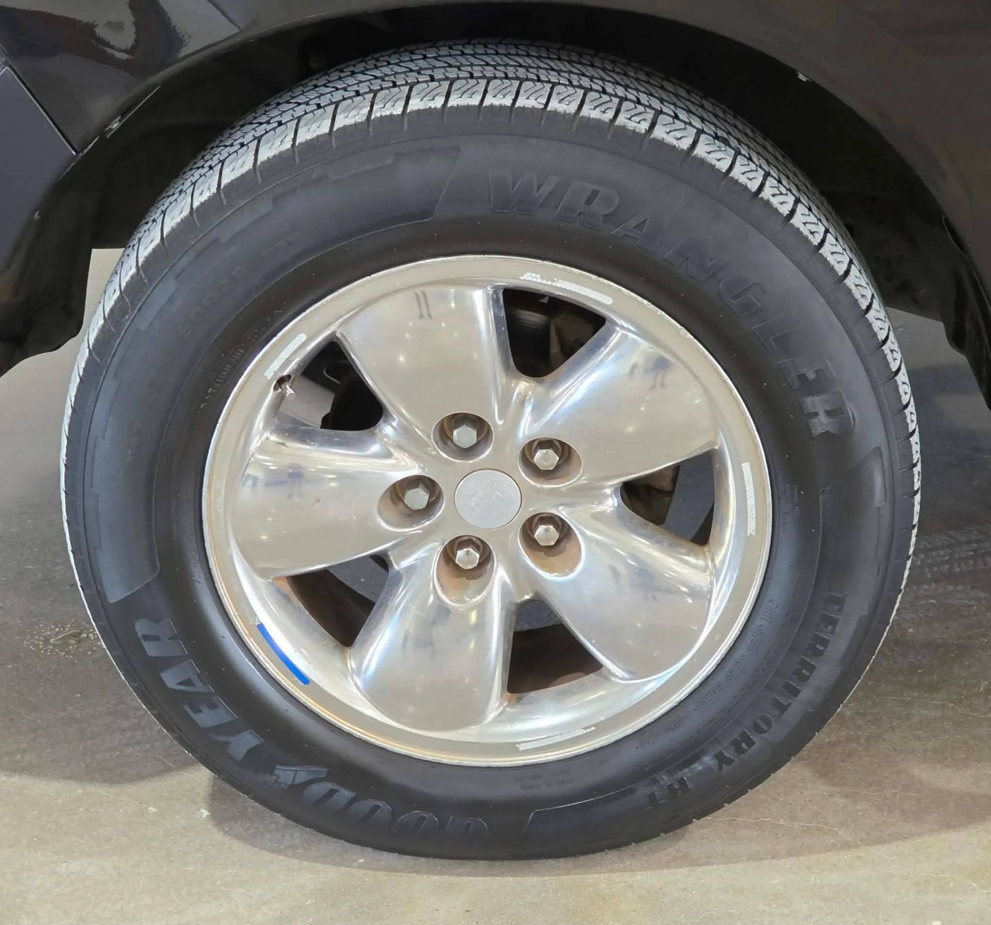 Used 2017 RAM 1500 Tradesman RWD image 21