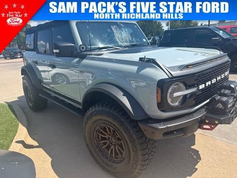 Used 2022 Ford Bronco Wildtrak AWD/4WD image 3