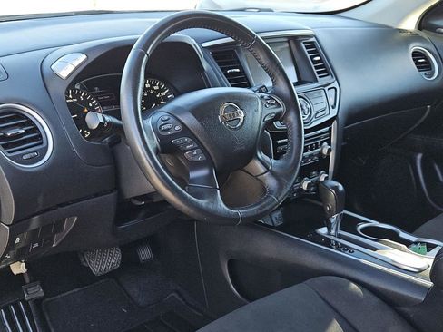 Used 2020 Nissan Pathfinder SV FWD image 23