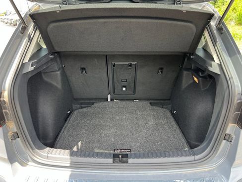 Certified 2023 Volkswagen Taos SE FWD image 15