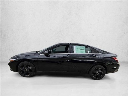 New 2026 Hyundai Elantra SEL Sport Premium image 5