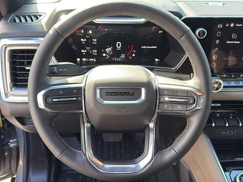 New 2026 GMC Canyon Denali image 10