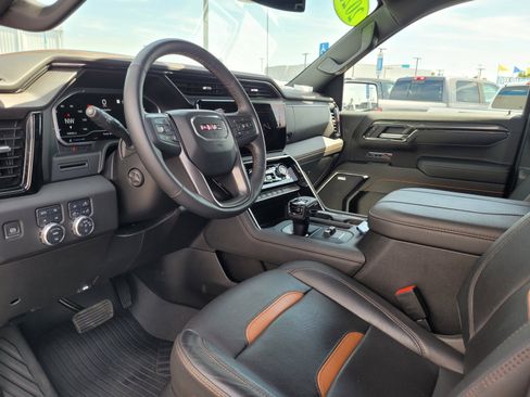 Used 2023 GMC Sierra 1500 AT4 AWD/4WD image 10