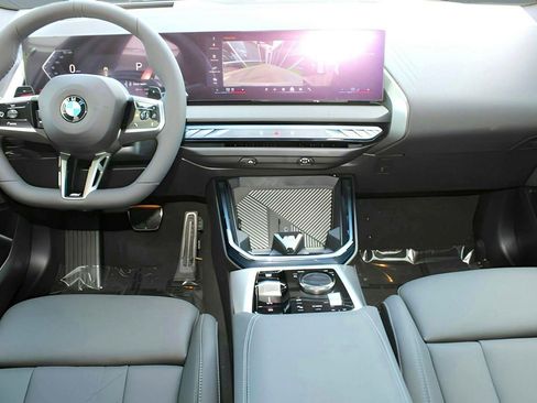 Used 2025 BMW X3 xDrive30i w/ Premium Package AWD/4WD image 16