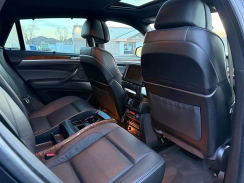 Used 2009 BMW X6 xDrive50i image 12