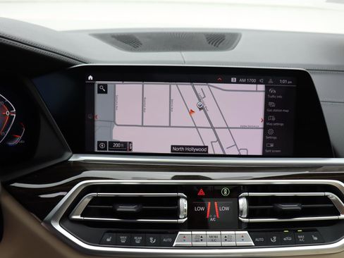 Used 2021 BMW X5 sDrive40i w/ Premium Package image 29