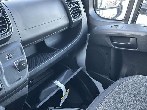 New 2026 RAM ProMaster 2500 w/ Convenience Group image 15