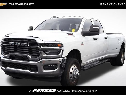 Used 2025 RAM 3500 Tradesman AWD/4WD image 1