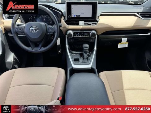 Certified 2025 Toyota RAV4 LE AWD/4WD image 18