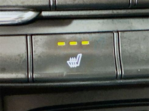 Used 2019 Hyundai Santa Fe Limited image 13