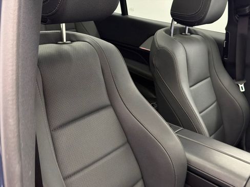 Used 2025 Mercedes-Benz GLS 450 4MATIC image 11