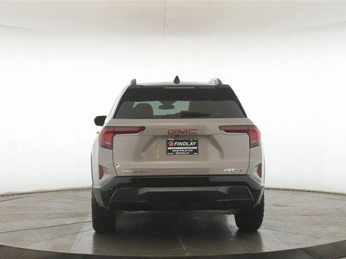 Used 2026 GMC Terrain AT4 image 11