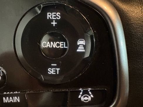 Used 2021 Honda CR-V Touring image 18