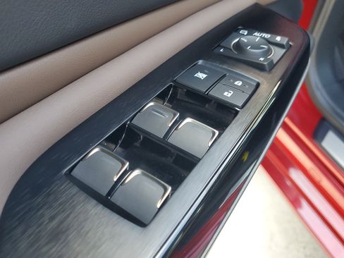 Used 2025 Lexus ES 350 w/ Premium Package image 24