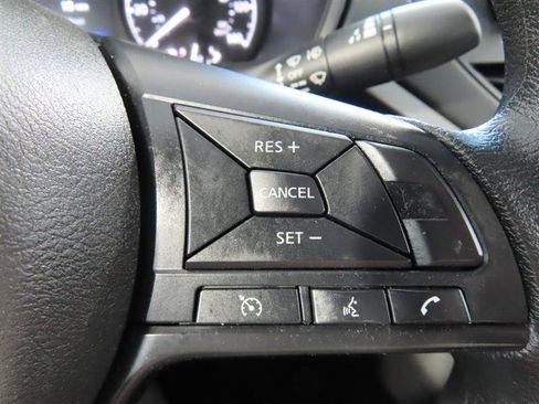 Used 2024 Nissan Altima 2.5 S FWD image 16