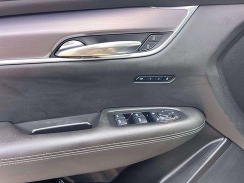 Used 2024 Cadillac XT6 Luxury w/ LPO, Floor Liner Package AWD/4WD image 16