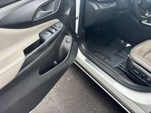 Used 2024 Buick Envista Avenir image 21