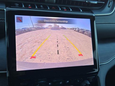 New 2025 Jeep Grand Cherokee L Overland w/ Trailer Tow Package AWD/4WD image 36