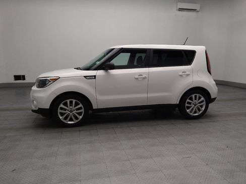 Used 2019 Kia Soul + FWD image 2
