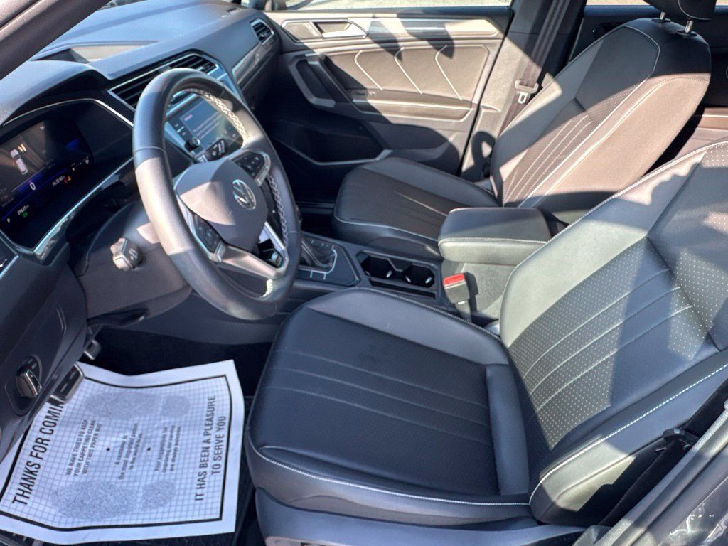 Certified 2023 Volkswagen Tiguan SE R-Line FWD image 14