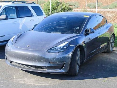 Used 2023 Tesla Model 3 Standard Range image 25