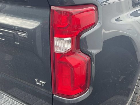 Used 2021 Chevrolet Silverado 1500 LT Trail Boss w/ Convenience Package II AWD/4WD image 6