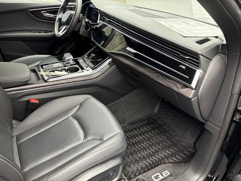 Certified 2023 Audi Q8 Premium Plus w/ Premium Plus Package AWD/4WD image 27