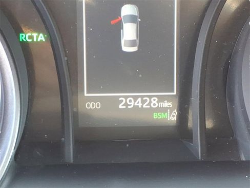 Used 2023 Toyota Camry SE image 28