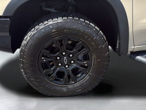 Used 2022 Chevrolet Silverado 1500 ZR2 w/ Technology Package AWD/4WD image 20
