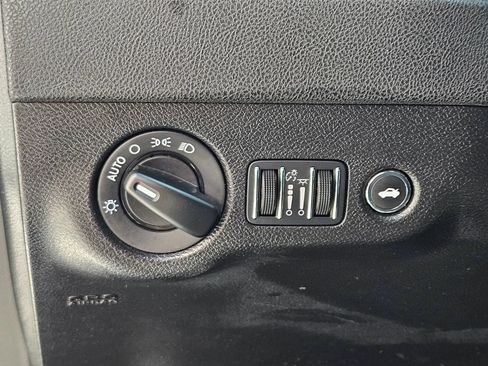 Used 2023 Dodge Charger SXT RWD image 20