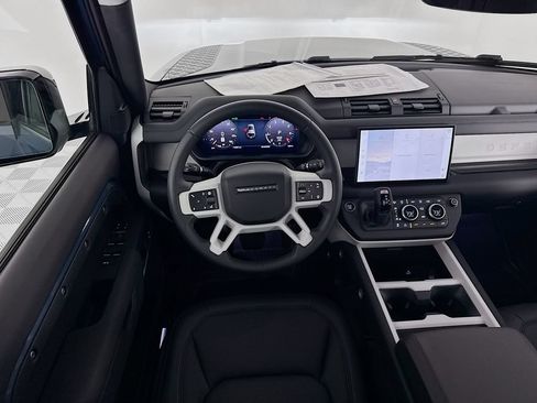Used 2025 Land Rover Defender 110 S AWD/4WD image 18