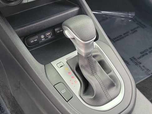 Used 2021 Kia Forte LXS FWD image 25