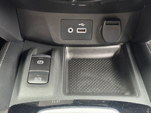 Used 2019 Nissan Rogue SL w/ Premium Package FWD image 28