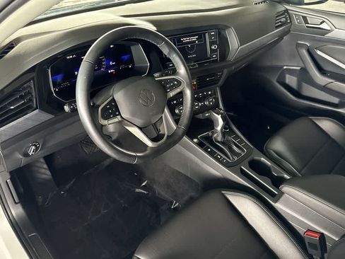 Certified 2023 Volkswagen Jetta SE w/ Panoramic Sunroof Package FWD image 13