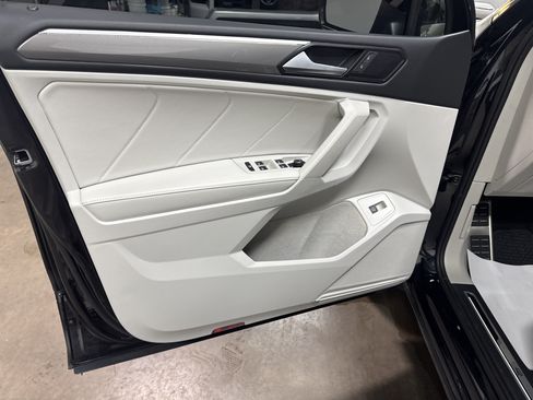 Certified 2024 Volkswagen Tiguan SE R-Line AWD/4WD image 14