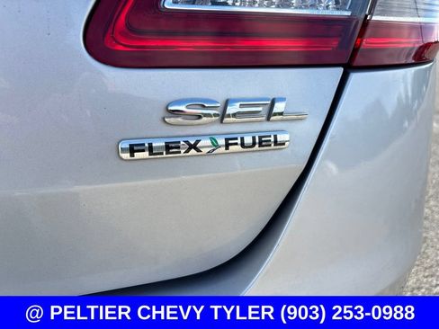 Used 2016 Ford Taurus SEL w/ Equipment Group 201A FWD image 9