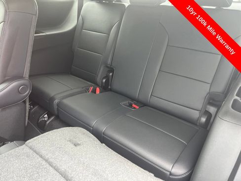 New 2026 Chevrolet Traverse LT w/ Sun and Wheel Package FWD image 27