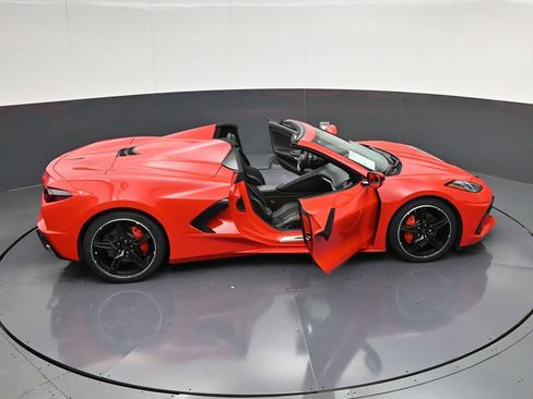 Used 2022 Chevrolet Corvette Stingray Convertible w/ 1LT RWD image 43
