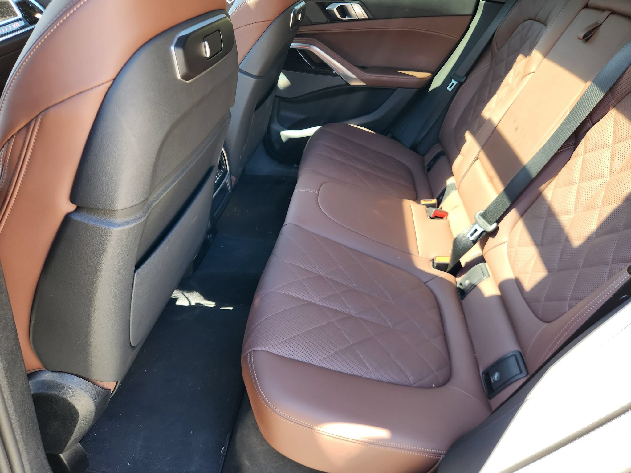Used 2026 BMW X6 xDrive40i w/ Climate Comfort Package AWD/4WD image 11