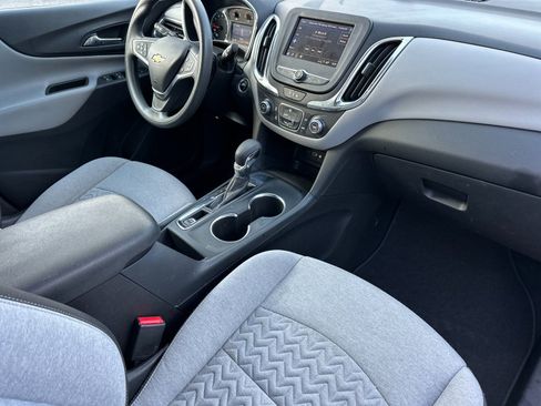 Used 2022 Chevrolet Equinox LT FWD image 15