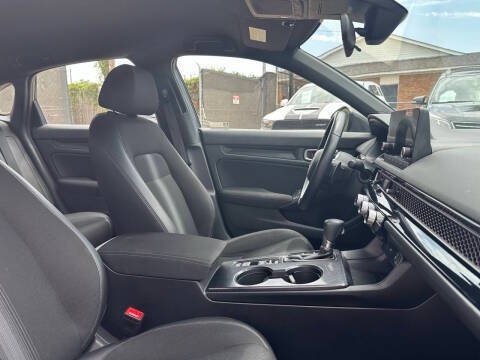 Used 2023 Honda Civic Sport image 9