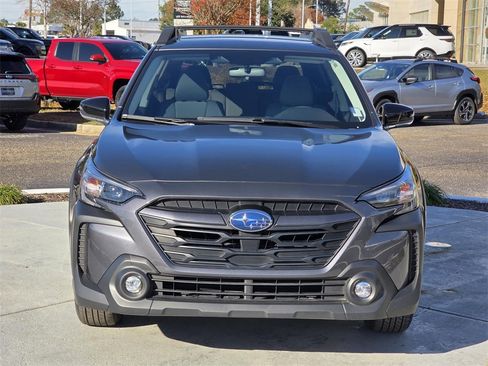 Certified 2025 Subaru Outback Premium image 2