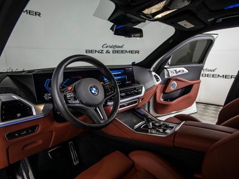 Used 2025 BMW XM AWD/4WD image 16