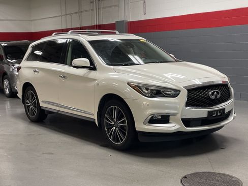 Used 2016 INFINITI QX60 Luxe w/ Deluxe Technology Package AWD/4WD image 2