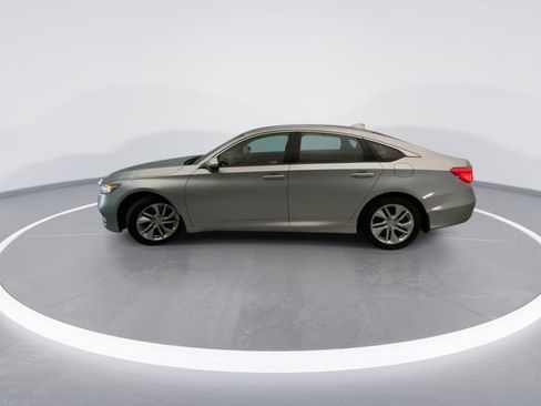 Used 2018 Honda Accord LX image 3