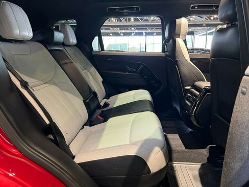 Used 2023 Land Rover Range Rover Sport SE Dynamic image 29