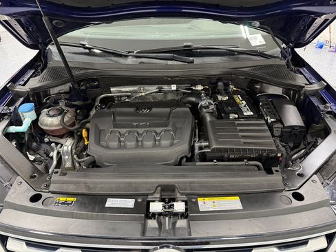 Used 2021 Volkswagen Tiguan SE FWD image 58