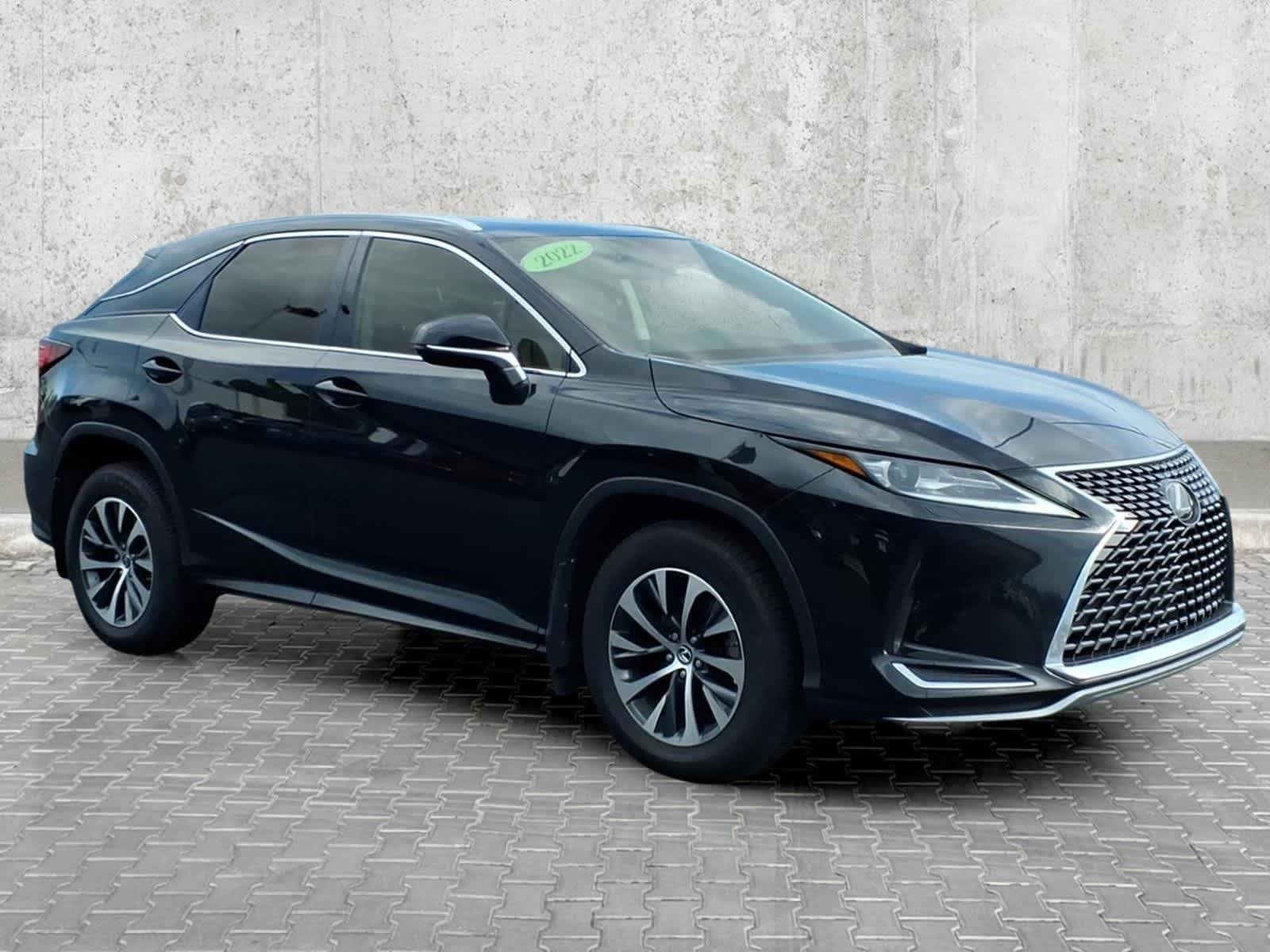 Used 2022 Lexus RX 350 AWD w/ Premium Package image 2