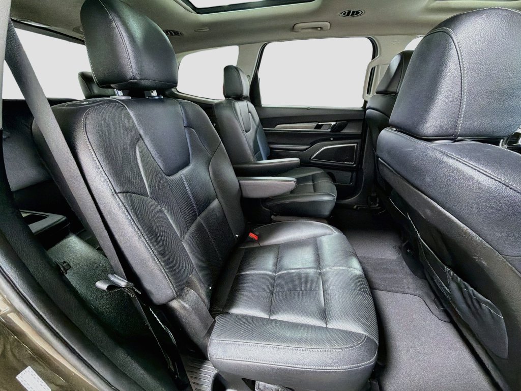 Used 2022 Kia Telluride SX w/ Nightfall Edition Package AWD/4WD image 31