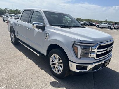 New 2025 Ford F150 Lariat w/ Equipment Group 501A Mid